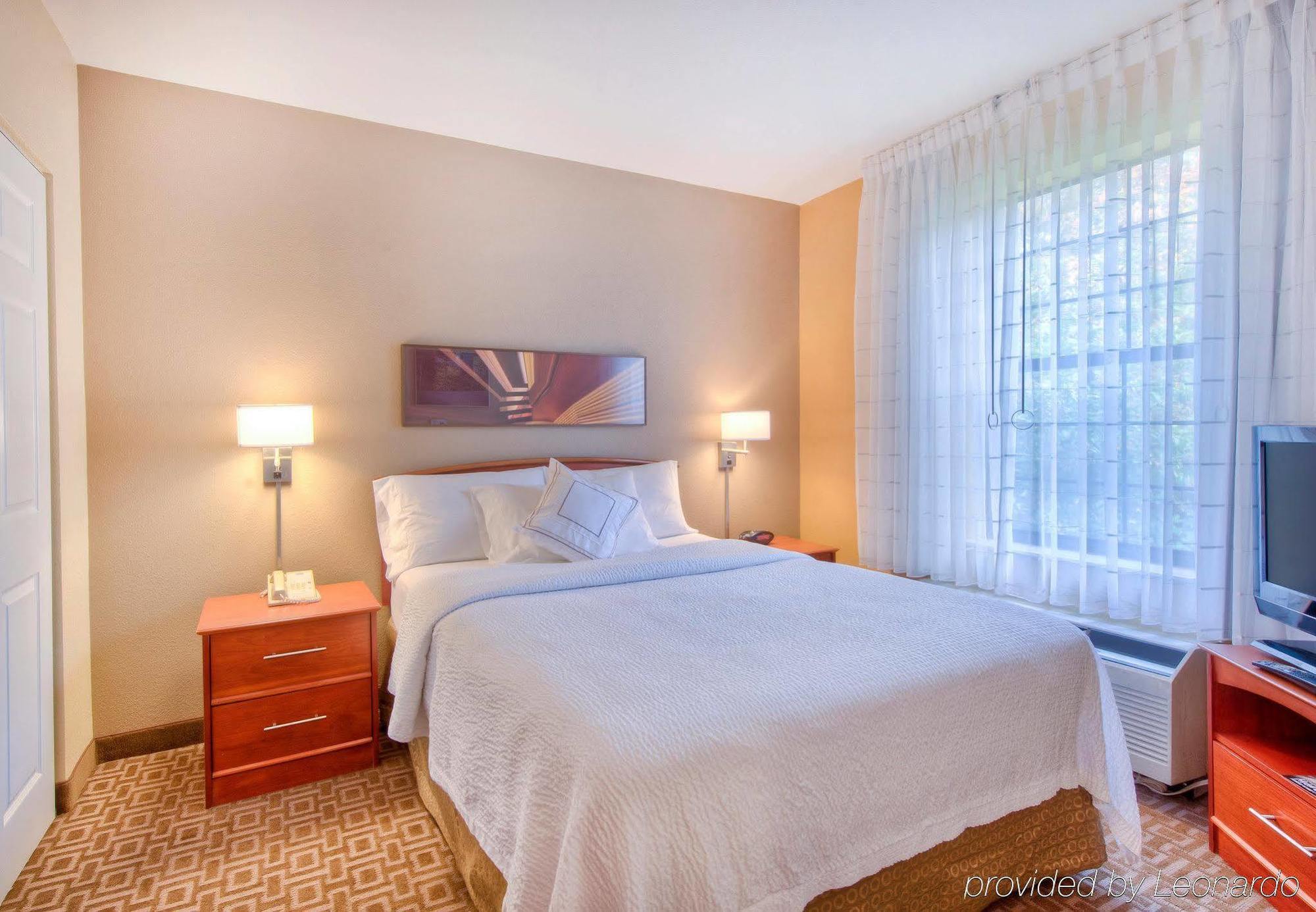 Towneplace Suites Charlotte University Research Park Εξωτερικό φωτογραφία
