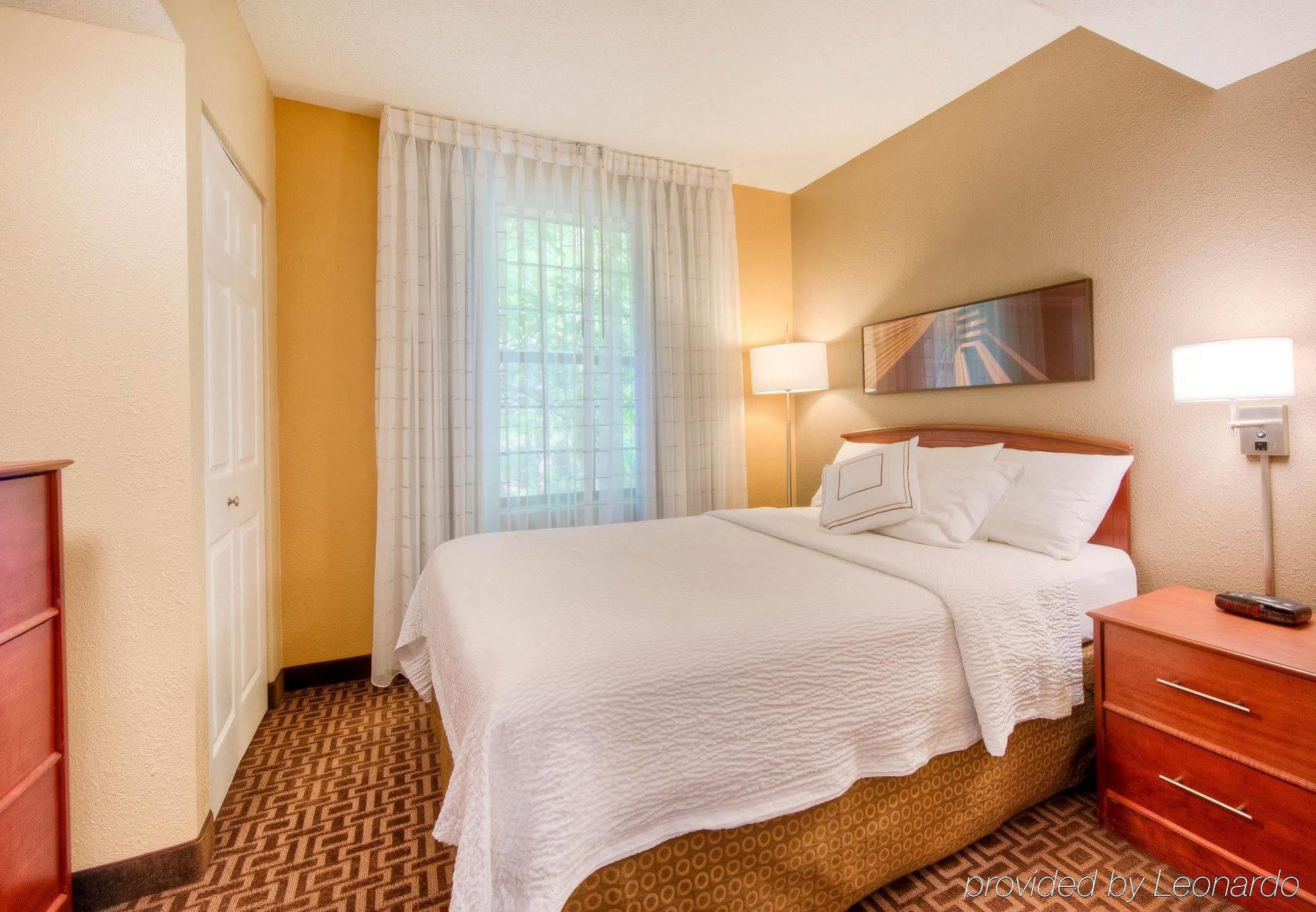 Towneplace Suites Charlotte University Research Park Εξωτερικό φωτογραφία