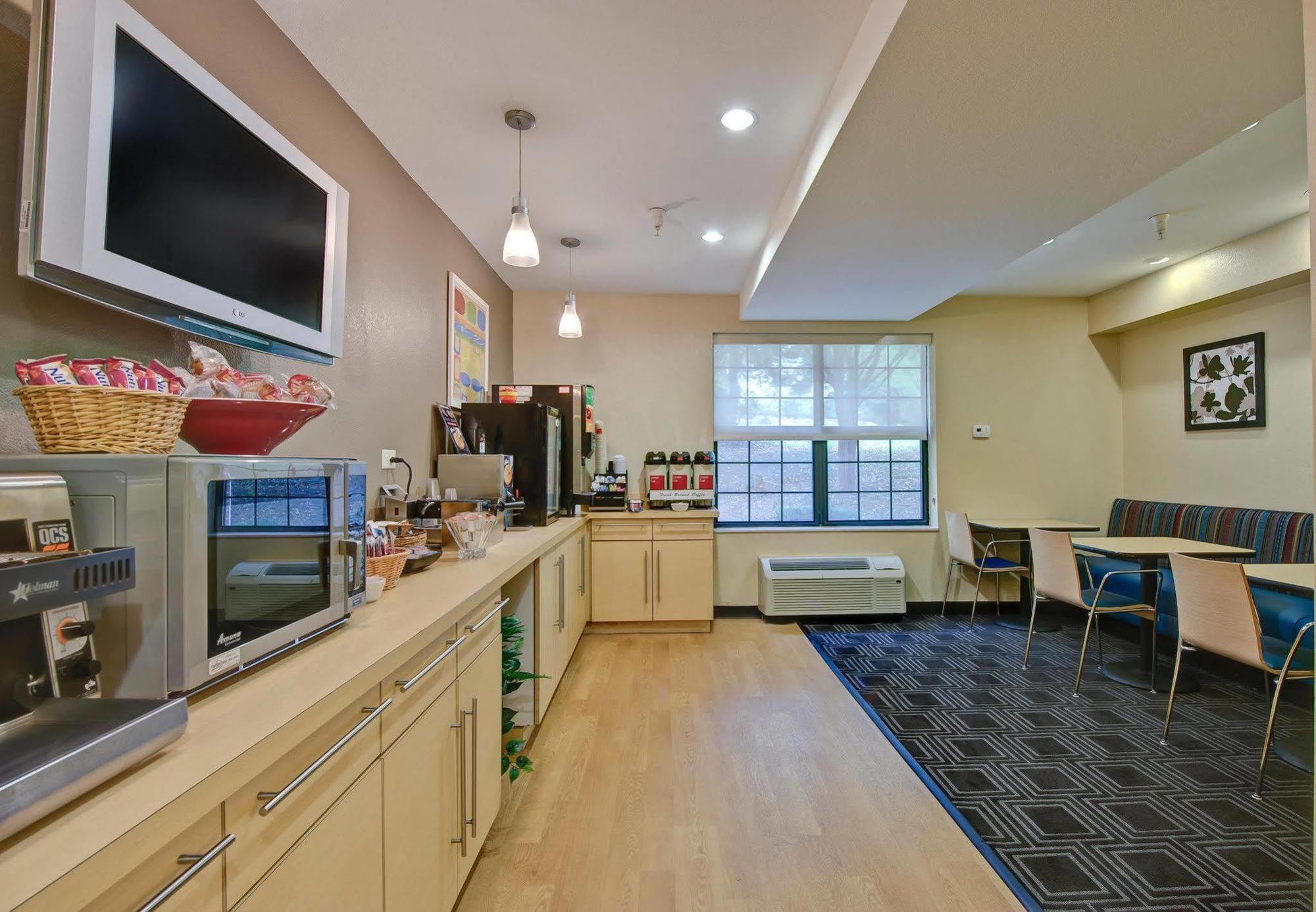 Towneplace Suites Charlotte University Research Park Εξωτερικό φωτογραφία